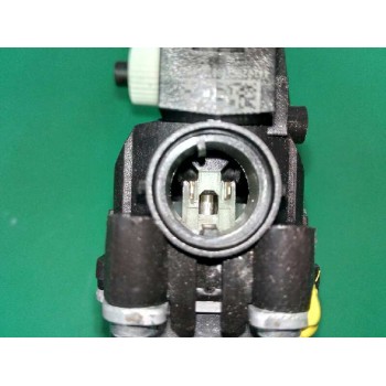 Recambio de motor elevalunas delantero derecho para kia niro drive referencia OEM IAM 82460G5000  