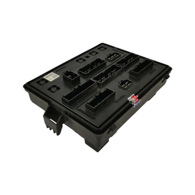 CAJA RELES / FUSIBLES