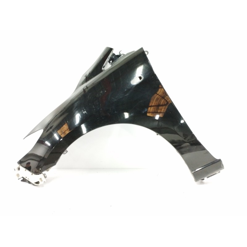 Recambio de aleta delantera izquierda para mazda 5 berl. (cr) 2.0 diesel cat referencia OEM IAM   