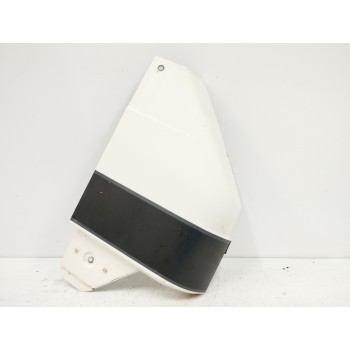 Recambio de aleta delantera derecha para nissan trade 2.8 d referencia OEM IAM   