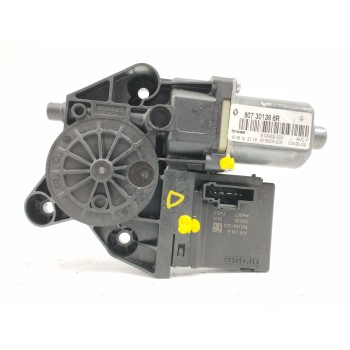 Recambio de motor elevalunas delantero derecho para renault megane iii berlina 5 p 1.6 dci diesel fap referencia OEM IAM 8073013