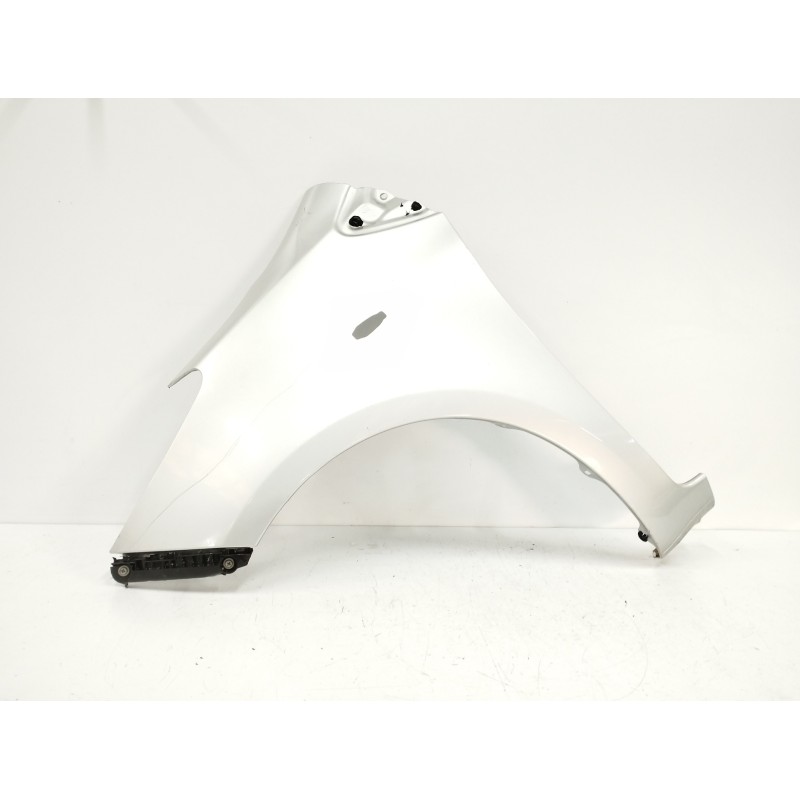 Recambio de aleta delantera izquierda para toyota yaris (_p9_) 1.3 vvt-i (scp90_) referencia OEM IAM   