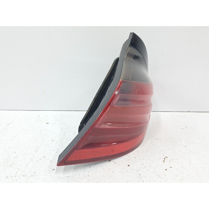 Recambio de piloto trasero derecho para mercedes-benz clase c coupé (cl203) c 220 cdi (203.708) referencia OEM IAM A2038200664  