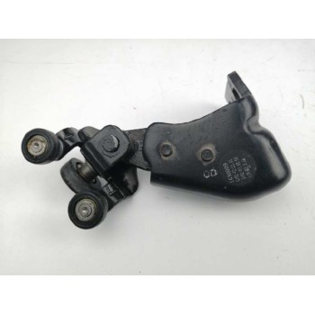Recambio de soporte / guia puerta corredera para hyundai h350 kasten 2.5 crdi cat referencia OEM IAM  DERECHA 