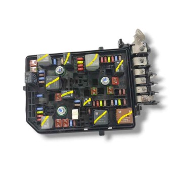 Recambio de caja reles / fusibles para opel astra k sports tourer 1.6 cdti dpf referencia OEM IAM 39158969  