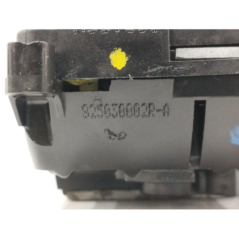 CERRADURA PUERTA TRASERA IZQUIERDA