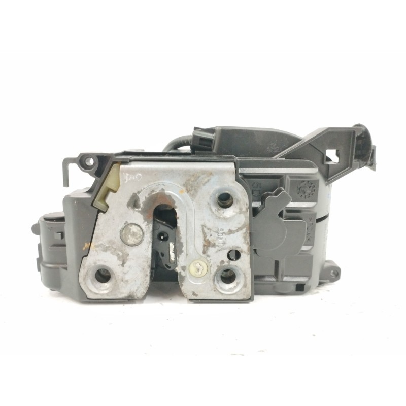 Recambio de cerradura puerta trasera derecha para renault megane iii berlina 5 p dynamique referencia OEM IAM 825020002R  