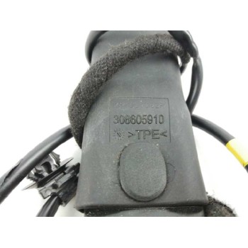 Recambio de enganche cinturon izquierdo para citroën c1 ii (pa_, ps_) 1.2 vti 82 referencia OEM IAM 308605910 DELANTERO 