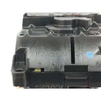 Recambio de cerradura puerta trasera derecha para renault megane iii berlina 5 p dynamique referencia OEM IAM 825020002R  