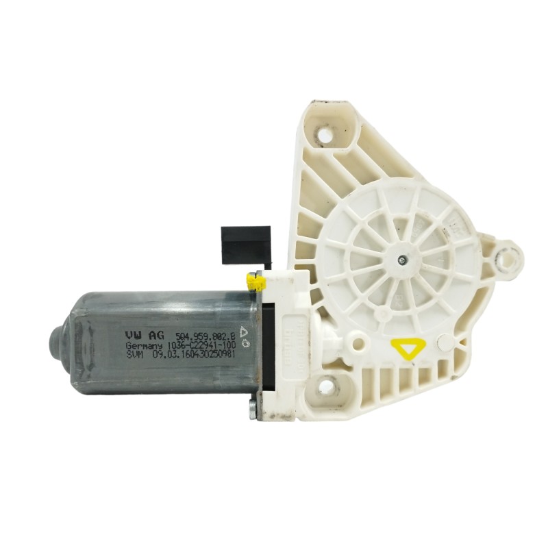 Recambio de motor elevalunas delantero derecho para volkswagen golf vii (5g1, bq1, be1, be2) 1.6 tdi referencia OEM IAM 5Q495980