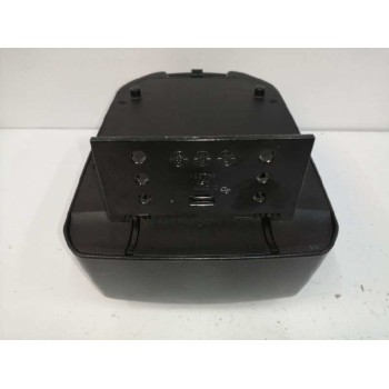 Recambio de apoyabrazos central para chevrolet captiva 2.0 diesel cat referencia OEM IAM   