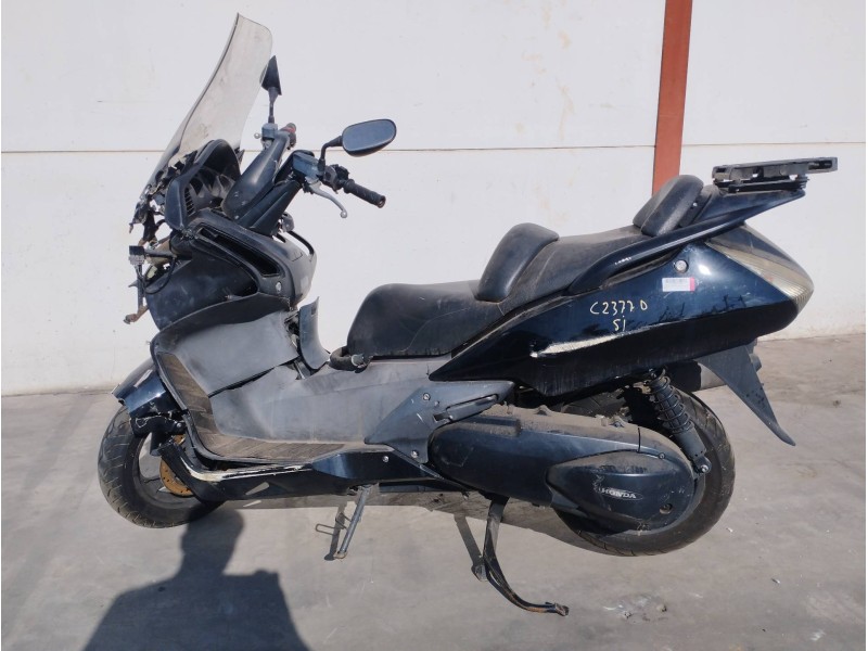 Recambio de carroceria corte para honda silver wing 400 silver wing 400 referencia OEM IAM   
