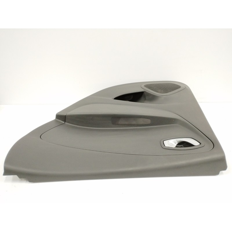 GUARNECIDO PUERTA TRASERA DERECHA NEGRO