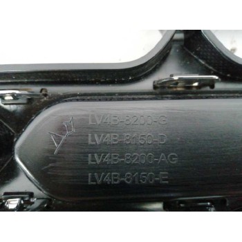 Recambio de rejilla delantera para ford kuga (cbs) referencia OEM IAM LV4B8200G  