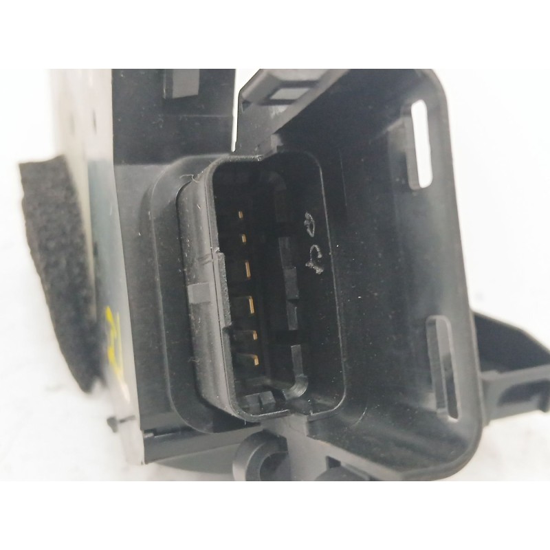 CERRADURA PUERTA LATERAL IZQUIERDA 40717211