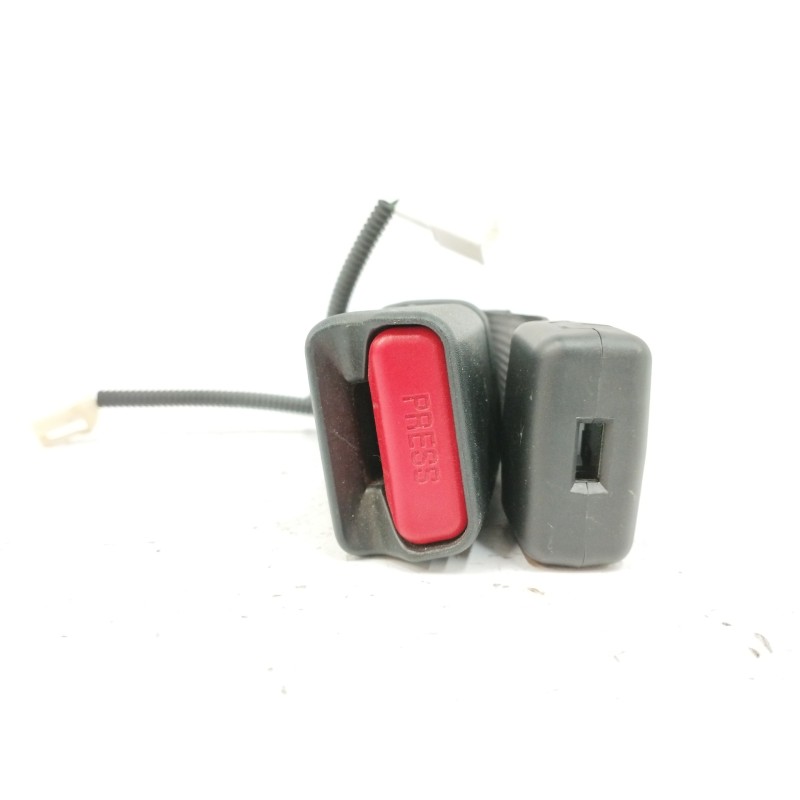 Recambio de enganche cinturon derecho para subaru xv (gt) 2.0 i awd (gt7) referencia OEM IAM  TRASERO 