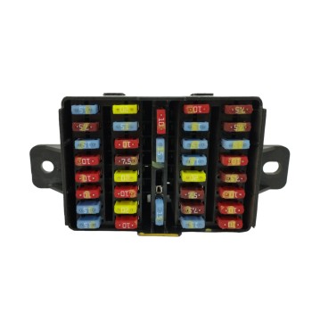 CAJA RELES / FUSIBLES 