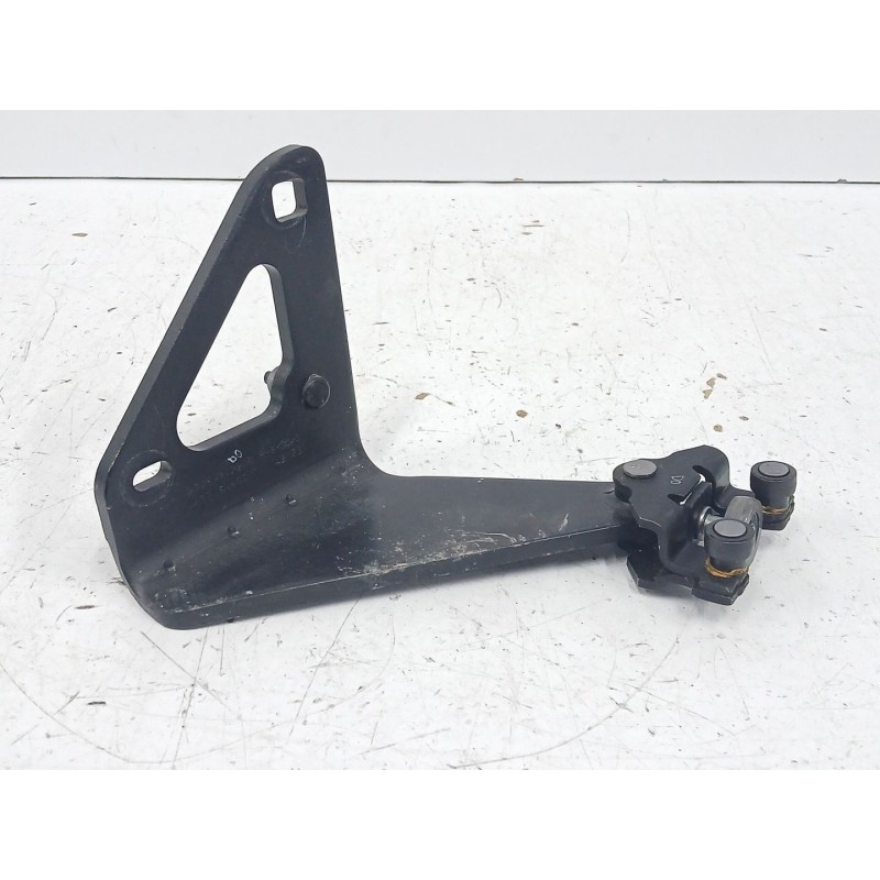Recambio de soporte / guia puerta corredera para renault trafic iii autobús (jg_) 2.0 dci 150 (jgmu) referencia OEM IAM 74597899