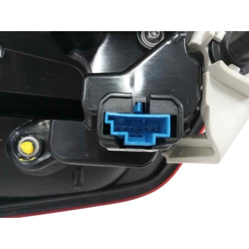 PILOTO TRASERO DERECHO INTERIOR