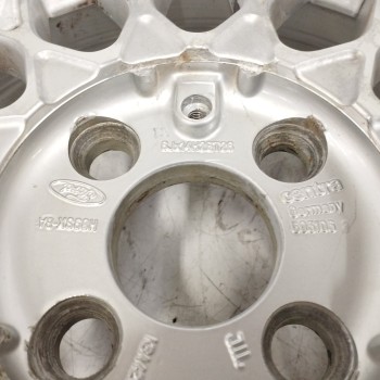 Recambio de llanta para ford sierra berlina 2.0 (ohc) referencia OEM IAM H89SXBA 6JX14H2ET26 4H 4X108