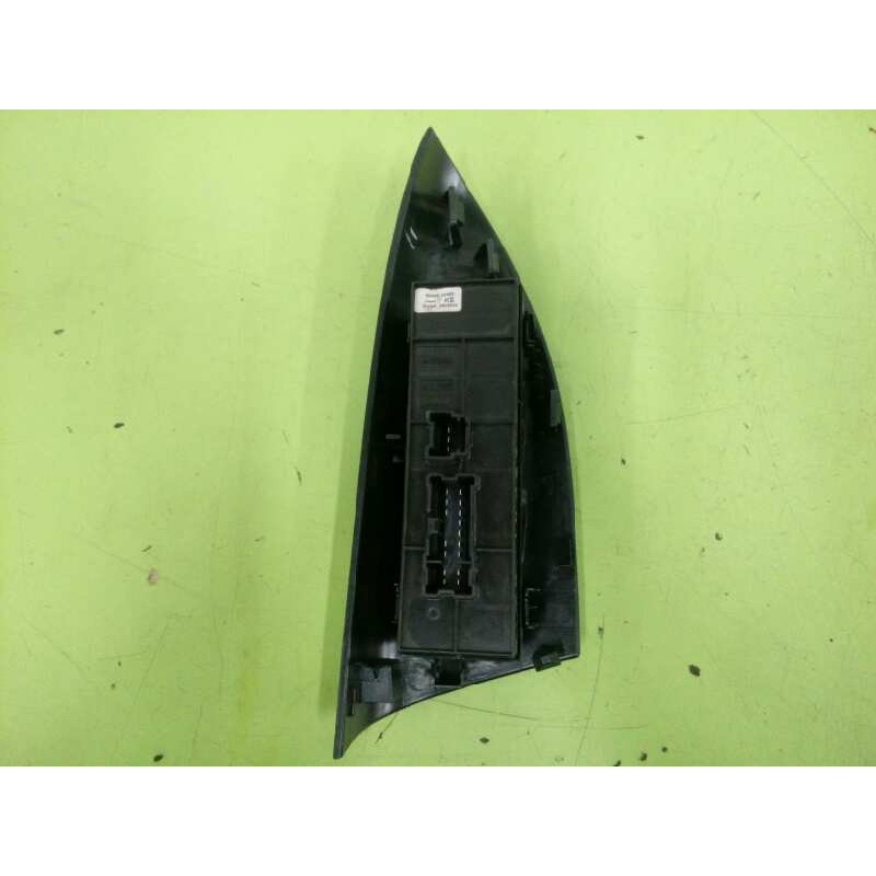 MANDO ELEVALUNAS DELANTERO IZQUIERDO 809611KM3A