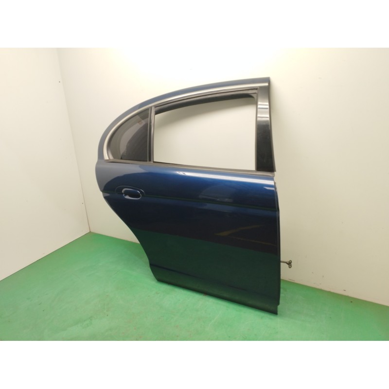 PUERTA TRASERA DERECHA