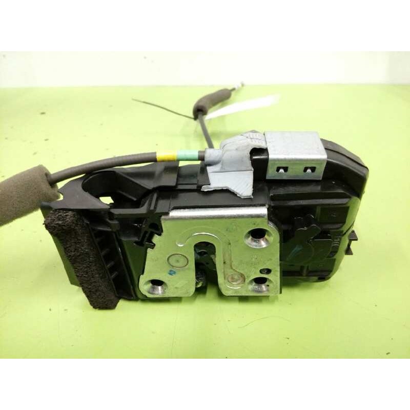 CERRADURA PUERTA TRASERA DERECHA