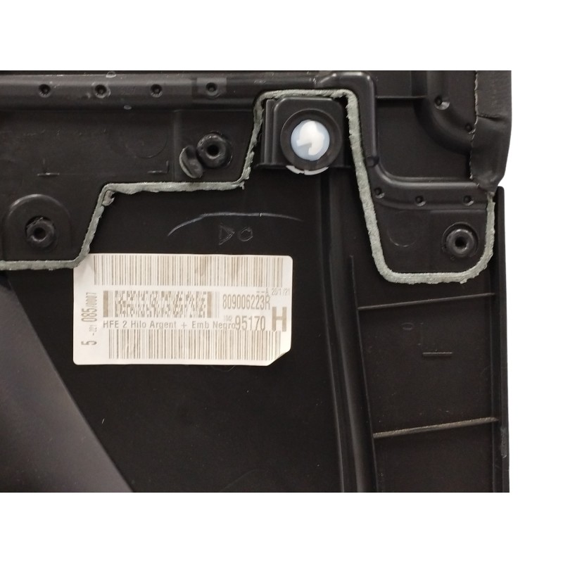 GUARNECIDO PUERTA DELANTERA DERECHA NEGRO 15623679