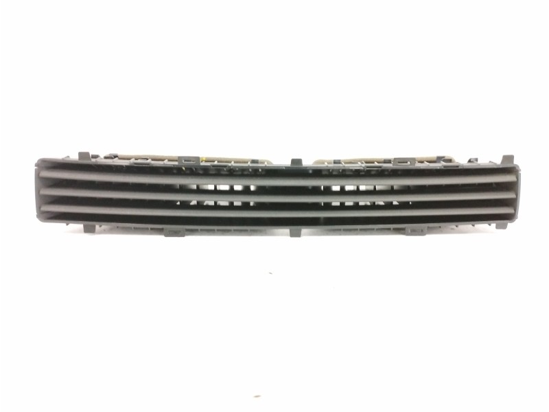 Recambio de rejilla aireadora para audi a4 avant (8w5) 2.0 16v tdi referencia OEM IAM 8W1820902C CENTRAL 