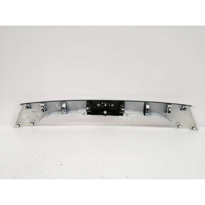 MOLDURA TRASERA PORTON BLANCO PERLA OBSERVAR FOTOS