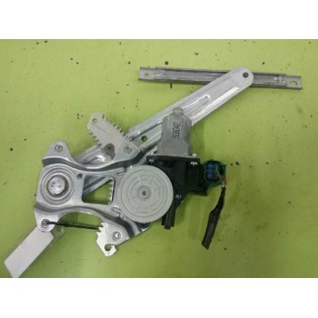 ELEVALUNAS TRASERO DERECHO 82731CV01B 