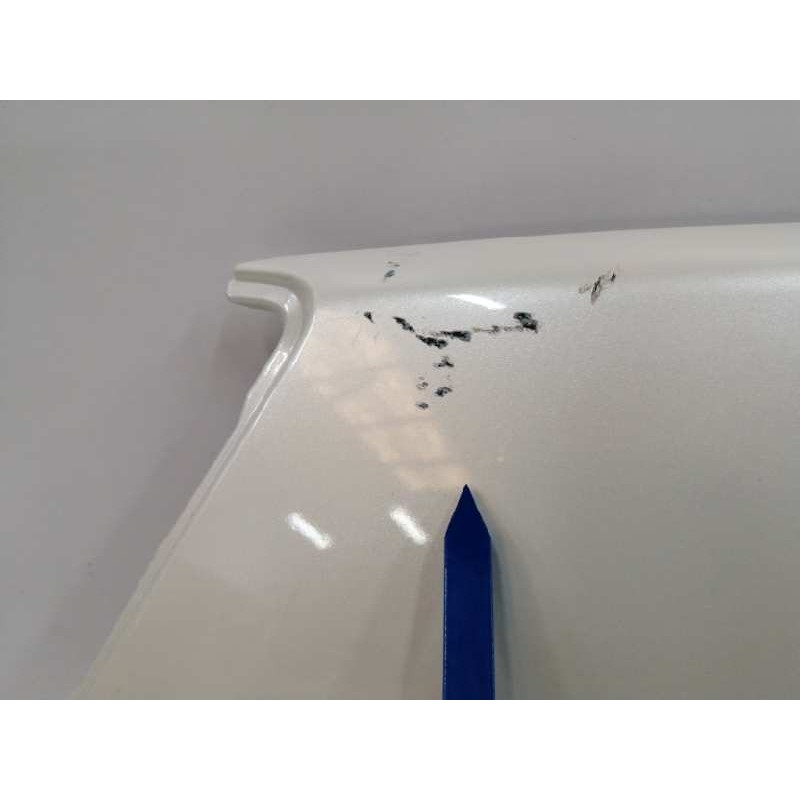 MOLDURA TRASERA PORTON BLANCO PERLA OBSERVAR FOTOS