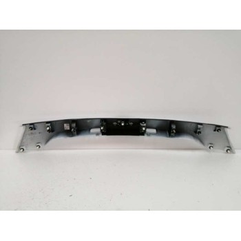 Recambio de moldura para ford kuga (cbs) referencia OEM IAM GJ54S43404A TRASERA PORTON BLANCO OBSERVAR FOTOS