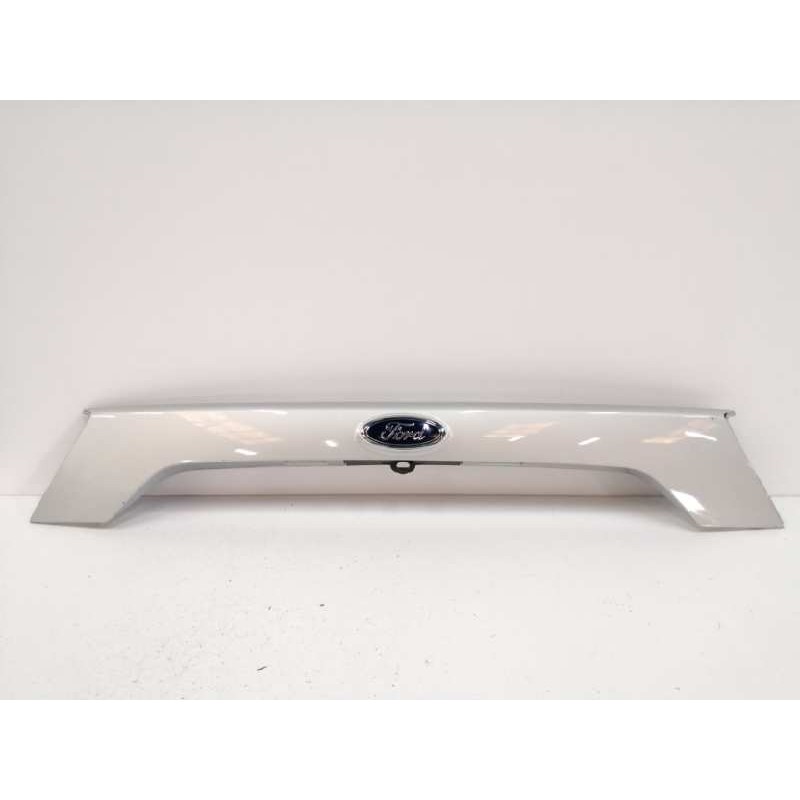 Recambio de moldura para ford kuga (cbs) referencia OEM IAM GJ54S43404A TRASERA PORTON PLATA