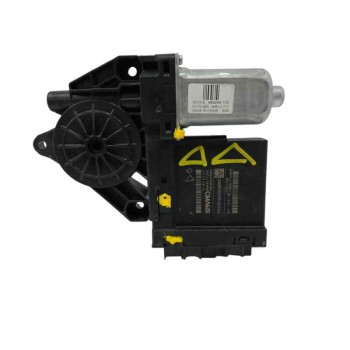 MOTOR ELEVALUNAS DELANTERO DERECHO 31674757 