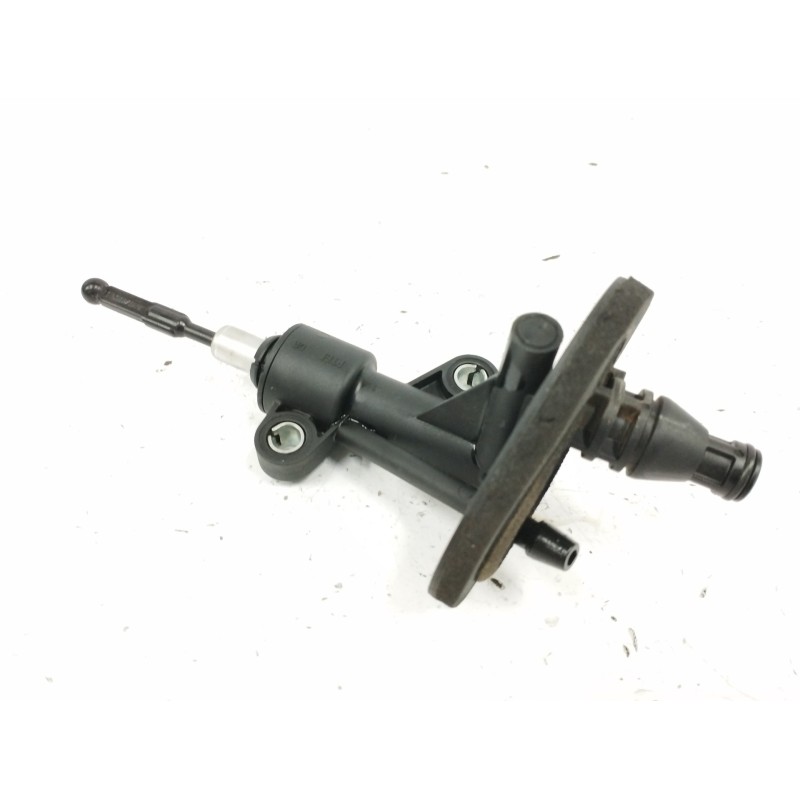 Recambio de bomba embrague para opel corsa d 1.4 16v referencia OEM IAM 55190993  