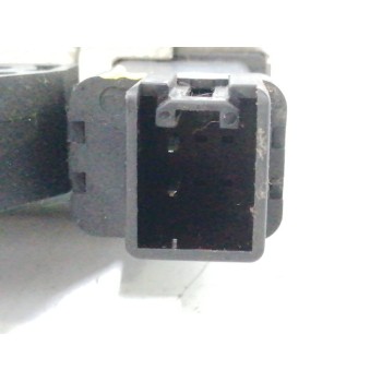 Recambio de motor elevalunas delantero derecho para mazda 6 berlina (gg) 2.0 diesel cat referencia OEM IAM GJ6A5858X  