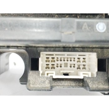 Recambio de caja reles / fusibles para kia sportage iii (sl) 2.0 crdi awd referencia OEM IAM 914253U352  