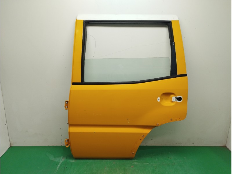 Recambio de puerta trasera izquierda para nissan terrano/terrano.ii (r20) s (5-ptas.) referencia OEM IAM   