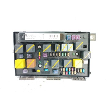 CAJA RELES / FUSIBLES 13242781 5DK0946410 