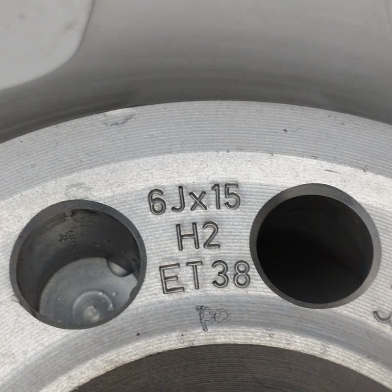 LLANTA 6JX15H2 ET38