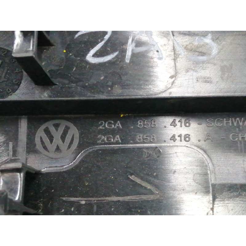 MOLDURA DEL SALPICADERO AZUL