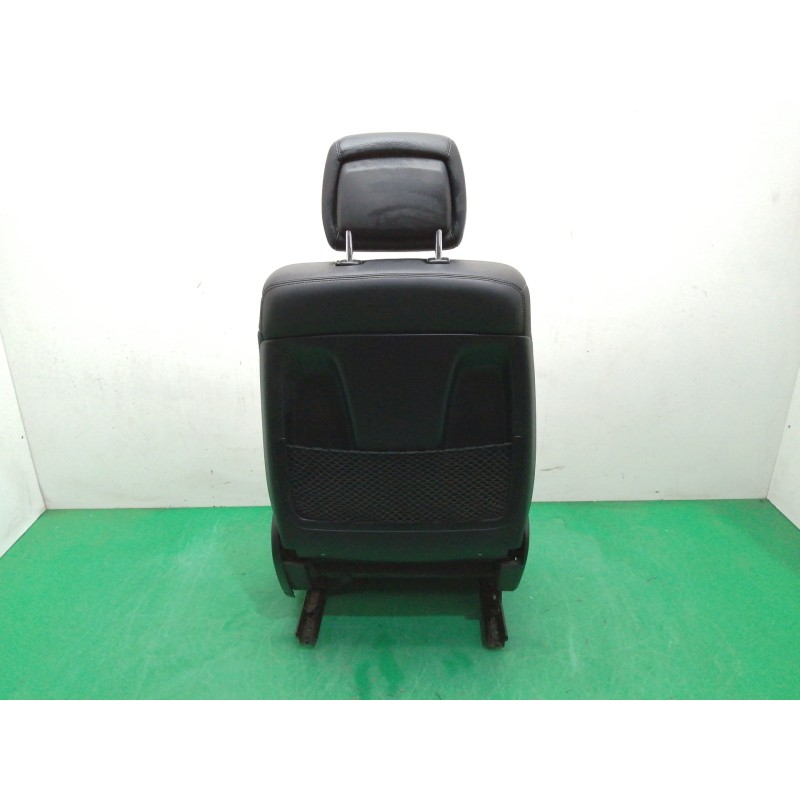 ASIENTO DELANTERO IZQUIERDO