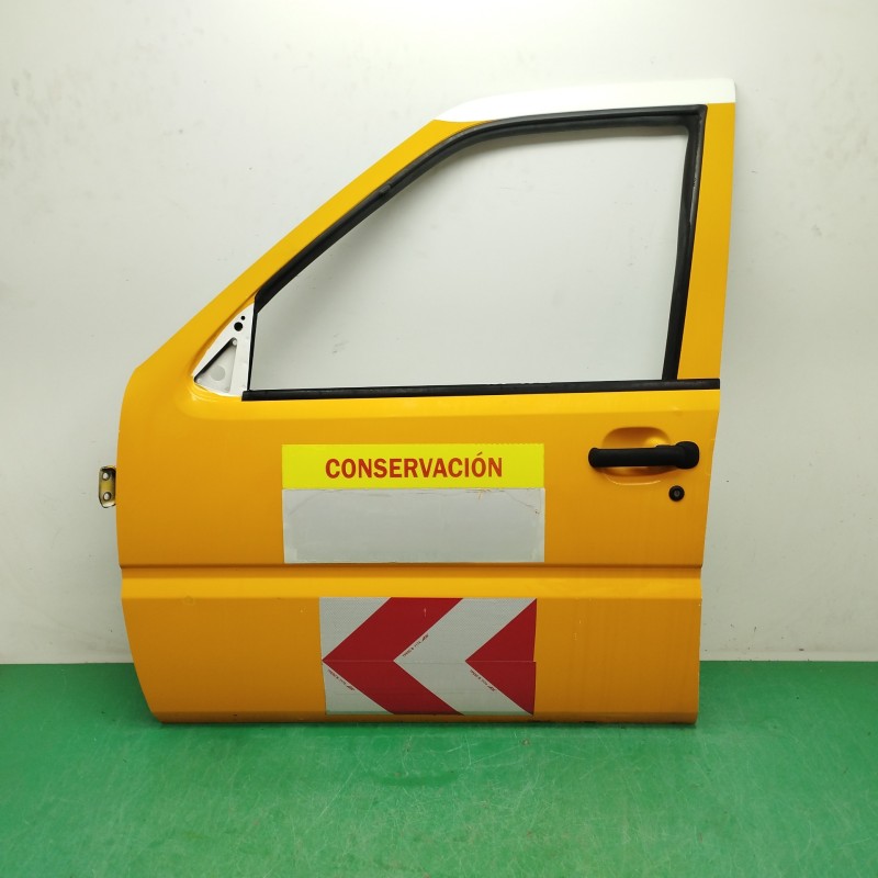 Recambio de puerta delantera izquierda para nissan terrano/terrano.ii (r20) 2.7 turbodiesel referencia OEM IAM  OBSERVAR FOTOS 