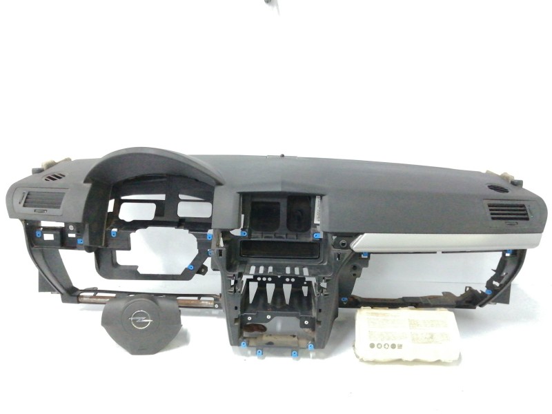Recambio de salpicadero para opel astra gtc 16v referencia OEM IAM 13113829 13111344 24451349