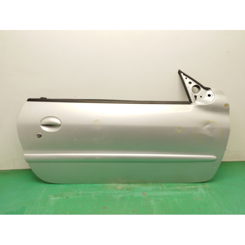 Recambio de puerta delantera derecha para peugeot 206 cc 1.6 16v cat referencia OEM IAM 9004P1 OBSERVAR FOTOS 