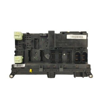 CAJA RELES / FUSIBLES 8378107 