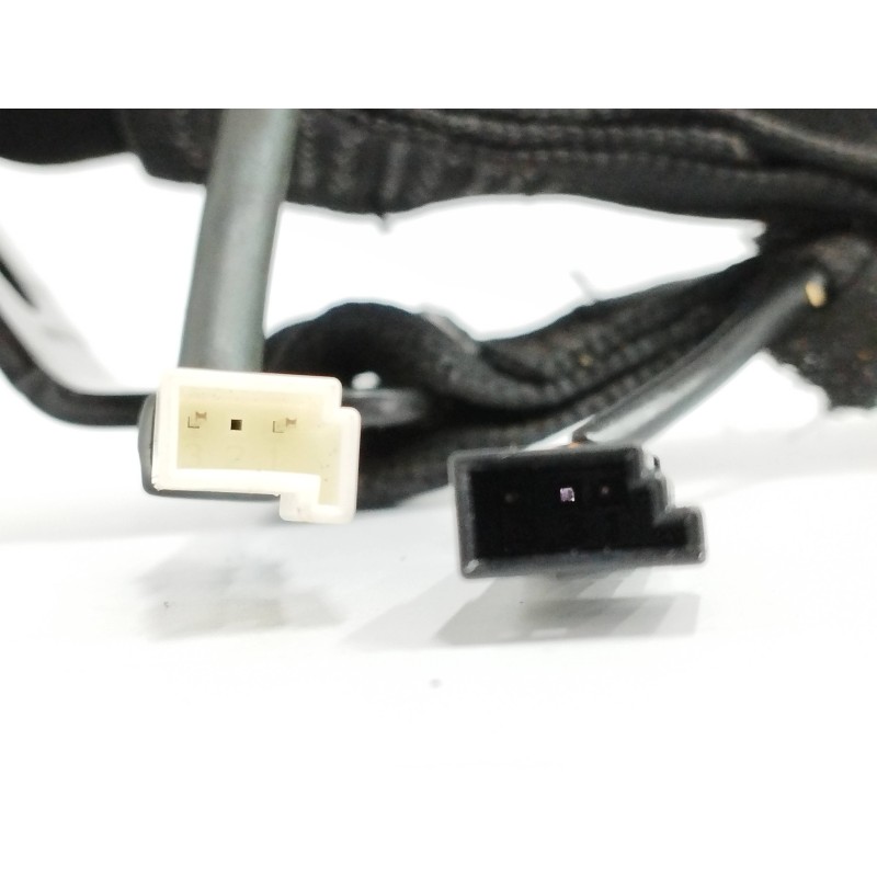 ENGANCHE CINTURON DERECHO TRASERO