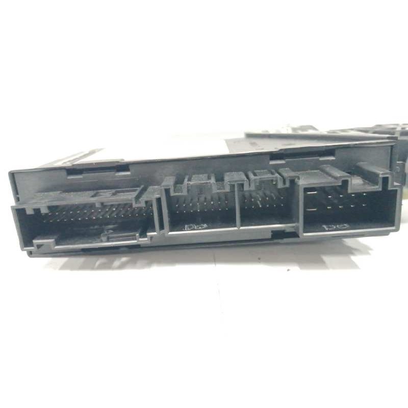 MOTOR ELEVALUNAS DELANTERO DERECHO 0130821765