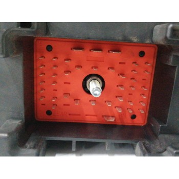 Recambio de caja reles / fusibles para opel vectra c berlina 1.9 cdti referencia OEM IAM 460023260 519131007 